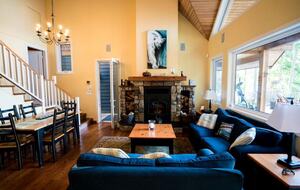 Sakinaw Lake Escape - Garden Bay, Canada