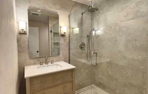 Charming Home Polk County - Dallas, Oregon