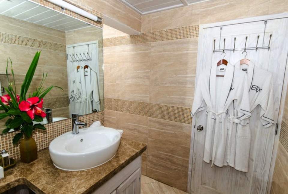 Bon Vivant Villa - St. James, Barbados