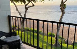 Beachfront Top-floor Villa on Oahu's North Shore - Haleiwa, Hawaii