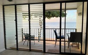 Beachfront Top-floor Villa on Oahu's North Shore - Haleiwa, Hawaii