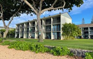 Beachfront Top-floor Villa on Oahu's North Shore - Haleiwa, Hawaii