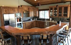 Four Seasons Chalet - Big Bear Lake, California