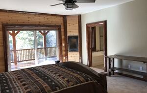 Four Seasons Chalet - Big Bear Lake, California