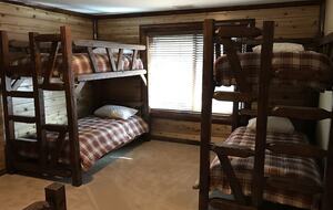 Four Seasons Chalet - Big Bear Lake, California