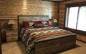 Four Seasons Chalet - Big Bear Lake, California