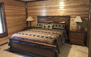 Four Seasons Chalet - Big Bear Lake, California