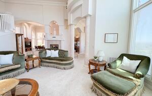 Famous Red Hill Grand Getaway in St. George - Saint George, Utah