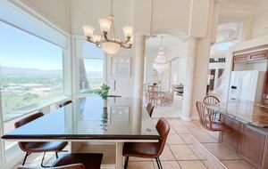 Famous Red Hill Grand Getaway in St. George - Saint George, Utah