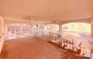 Famous Red Hill Grand Getaway in St. George - Saint George, Utah