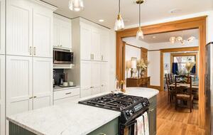 Downtown Denver Victorian Getaway - Denver, Colorado