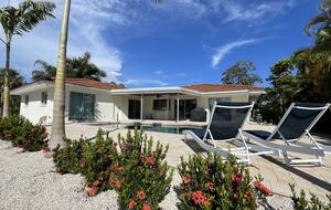 Longboat Key Living | Canal Front Home - Longboat Key, Florida
