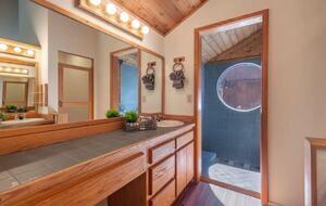 Alpine Meadow Ski Home | Near Lake Tahoe - Alpine Meadows, California