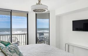 Beachfront Villa Folly Beach - Folly Beach, South Carolina