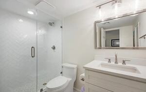 Beachfront Villa Folly Beach - Folly Beach, South Carolina