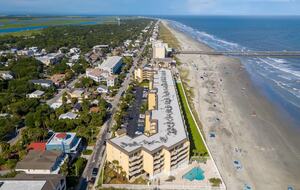 Beachfront Villa Folly Beach - Folly Beach, South Carolina