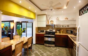 Urban Tropical Oasis - Guaynabo, Puerto Rico