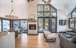 The Winterleaf Chalet | Ski In/Out - Mountain Village, Colorado