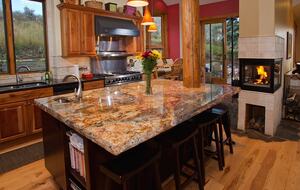 Colorado Mountain Retreat Overlooking the Vail Valley - Avon, Colorado