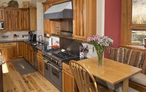 Colorado Mountain Retreat Overlooking the Vail Valley - Avon, Colorado