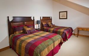 Colorado Mountain Retreat Overlooking the Vail Valley - Avon, Colorado