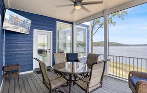 Stunning Lake of the Ozarks Home - Gravois Mills, Missouri