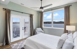 Stunning Lake of the Ozarks Home - Gravois Mills, Missouri