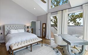 Stunning Lake of the Ozarks Home - Gravois Mills, Missouri