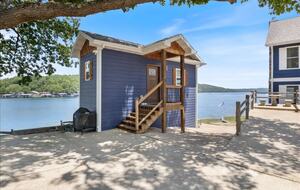 Stunning Lake of the Ozarks Home - Gravois Mills, Missouri