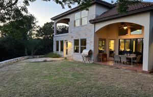 Casa T on Lake Travis in Devil's Cove - Jonestown, Texas