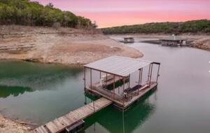 Casa T on Lake Travis in Devil's Cove - Jonestown, Texas