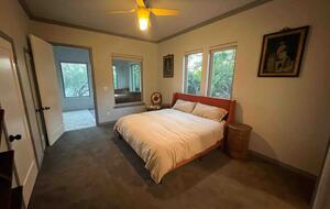 Casa T on Lake Travis in Devil's Cove - Jonestown, Texas