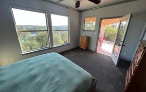 Casa T on Lake Travis in Devil's Cove - Jonestown, Texas