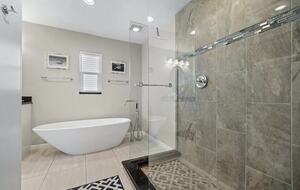 Siesta Key Canal-front Retreat - Sarasota, Florida