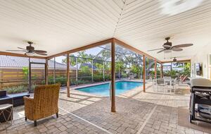 Siesta Key Canal-front Retreat - Sarasota, Florida