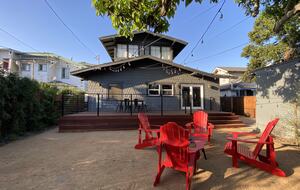 Graphite Grace | A Century-Old Craftsman Retreat - Los Angeles, California