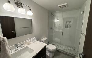 Modern 4BR Duplex | On Golf Course | Minutes to Beaver Creek + Vail - Avon, Colorado