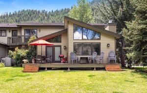 Modern 4BR Duplex | On Golf Course | Minutes to Beaver Creek + Vail - Avon, Colorado