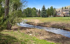 Modern 4BR Duplex | On Golf Course | Minutes to Beaver Creek + Vail - Avon, Colorado