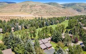 Modern 4BR Duplex | On Golf Course | Minutes to Beaver Creek + Vail - Avon, Colorado