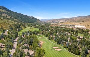 Modern 4BR Duplex | On Golf Course | Minutes to Beaver Creek + Vail - Avon, Colorado