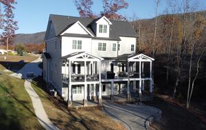 Virginia Lakefront - Penhook, Virginia