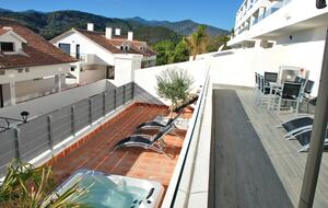 Modern Apartment with View to Gibraltar + Jacuzzi - Estepona, Spain