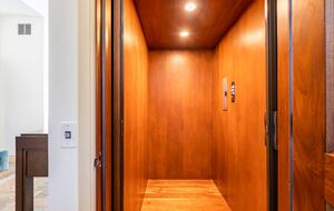 Modern Aspen Beauty - Aspen, Colorado