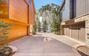 Modern Aspen Beauty - Aspen, Colorado