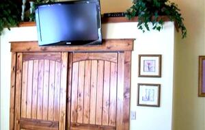 Master Bedroom 1 40 inch HDTV