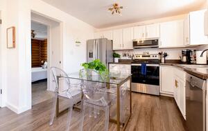 Ideallic Modern Mountain Hub - Dillon, Colorado