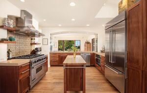 Santa Barbara Riviera | Estate Home Plus Carriage House - Santa Barbara, California