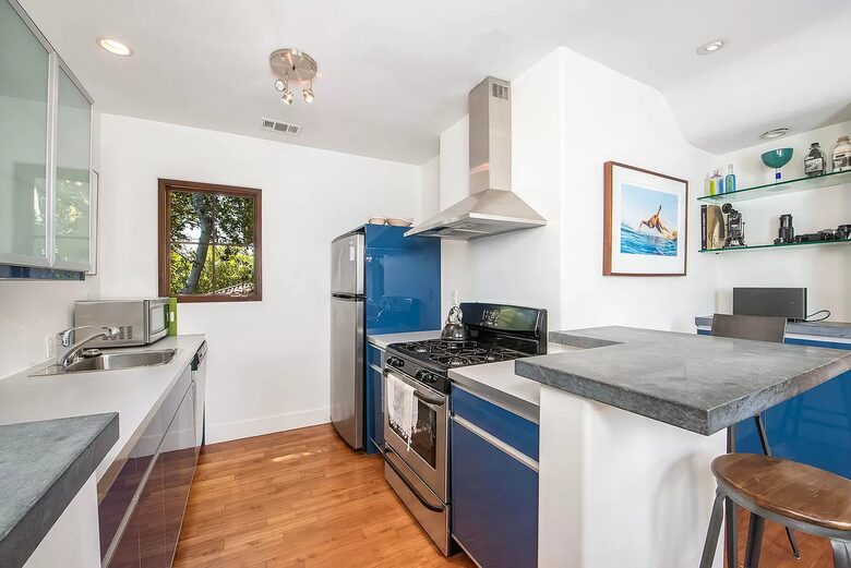 Santa Barbara Riviera | Estate Home Plus Carriage House - Santa Barbara, California