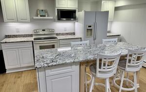 Mitten Getaway on All-Sports Tan Lake - Oxford, Michigan